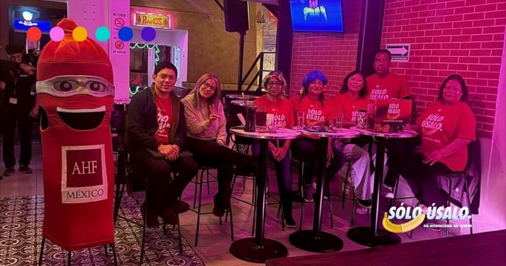 AHF México entregó 1,500 condones en Oaxaca para reforzar la prevención del VIH y exigir acceso real a insumos gratuitos.